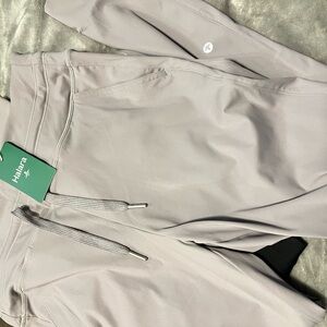 Halara SoftlyZero Plush High Waisted
Drawstring Pocket Plain Full Length Joggers